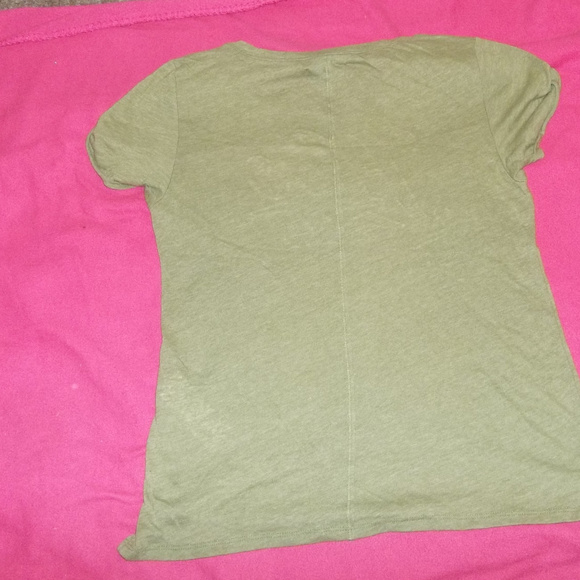2/$28 Hollister khaki green T-Shirt Ladies Junior Size S - Picture 4 of 5